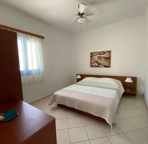 Milithos 1 * Adamantas (Milos)